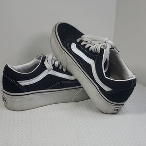 Classic Low-Top Canvas Sneakers in Black and White